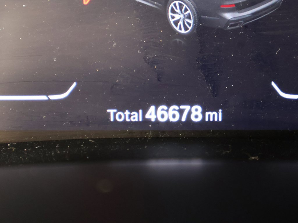 Used 2022 BMW X7 M50i image 43