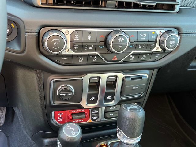 New 2025 Jeep Wrangler Rubicon w/ Safety Group image 23