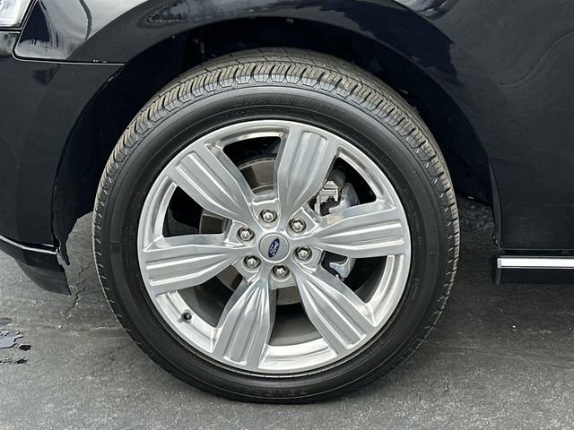 Used 2023 Ford Expedition Platinum AWD/4WD image 34