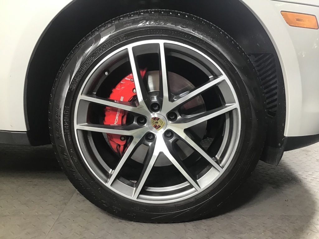 Certified 2023 Porsche Macan S AWD/4WD image 14