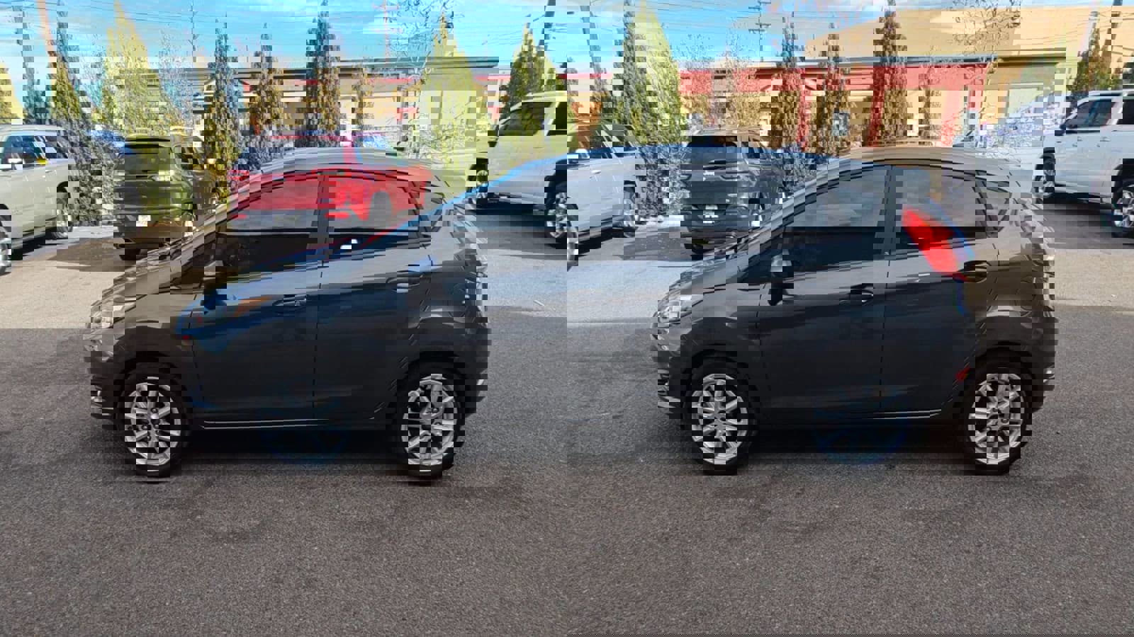 Used 2019 Ford Fiesta SE w/ Equipment Group 201A image 5