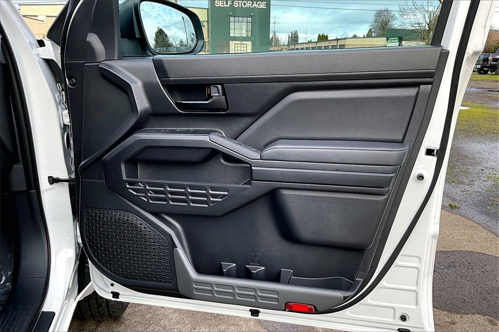 Used 2025 Toyota Tacoma SR image 24