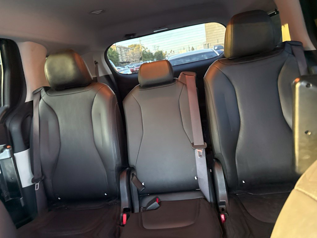 Used 2022 Kia Carnival SX FWD image 12