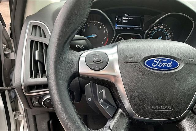Used 2012 Ford Focus Titanium FWD image 11