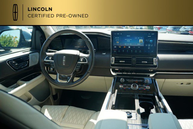 Certified 2024 Lincoln Navigator Black Label AWD/4WD image 24