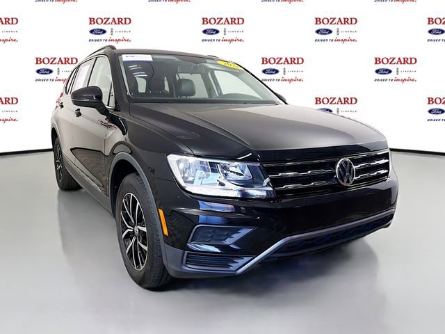 Used 2021 Volkswagen Tiguan SE image 1