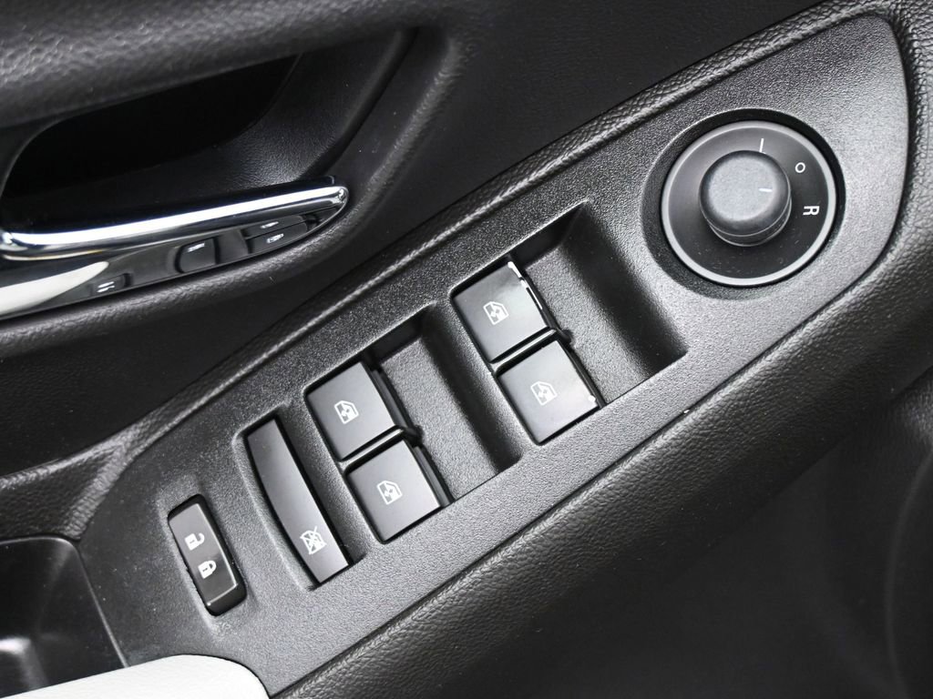 Used 2019 Chevrolet Trax LS w/ Tint and Cruise Package image 3