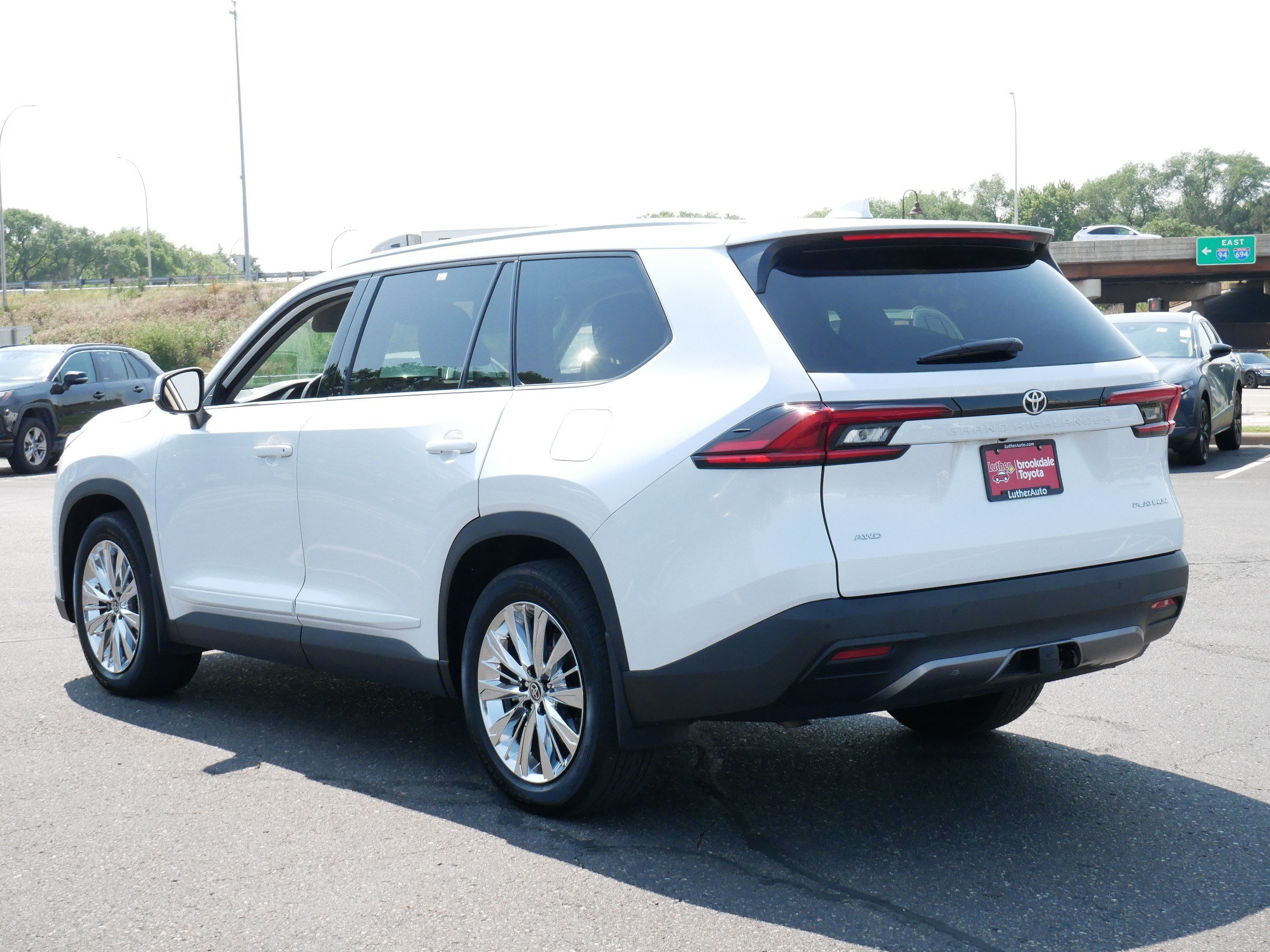 Certified 2025 Toyota Grand Highlander AWD image 3