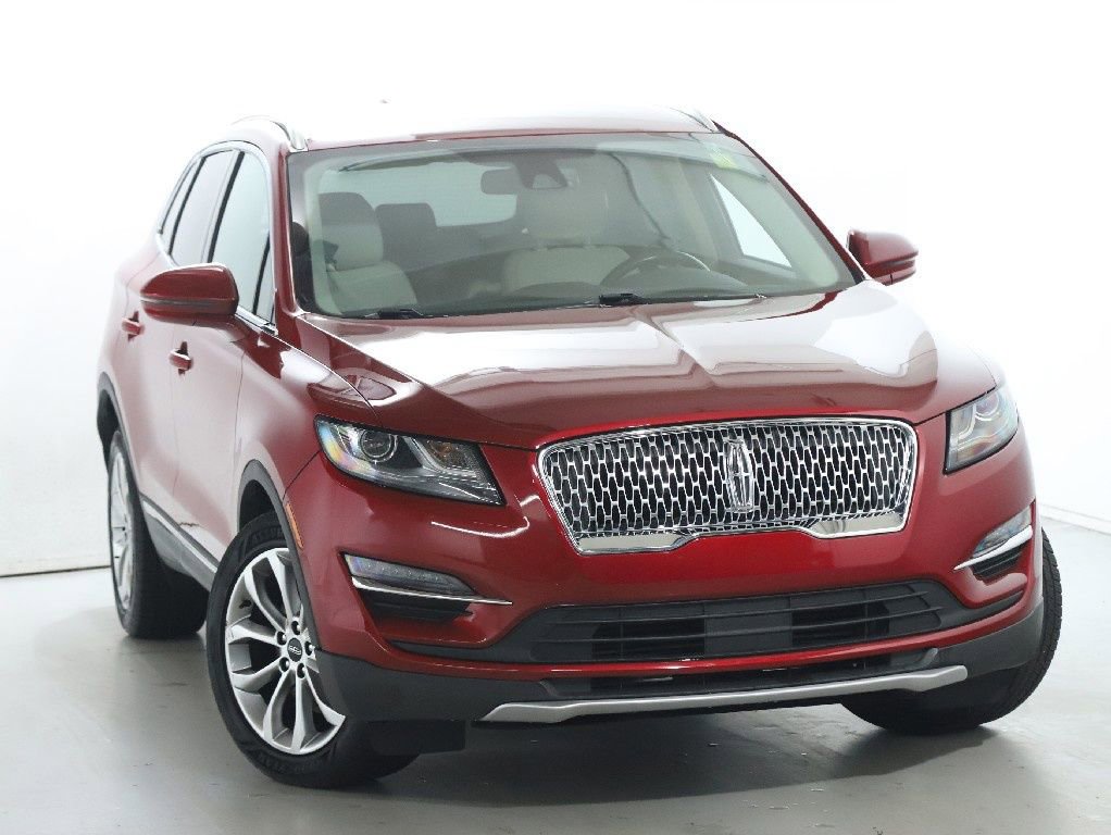Used 2019 Lincoln MKC Select w/ Select Plus Package image 2