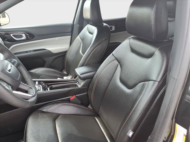 Used 2024 Jeep Compass Limited AWD/4WD image 17