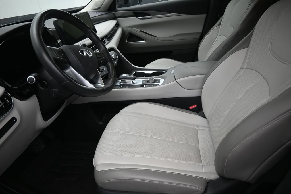 Used 2026 INFINITI QX60 Luxe w/ Cargo Package FWD image 12