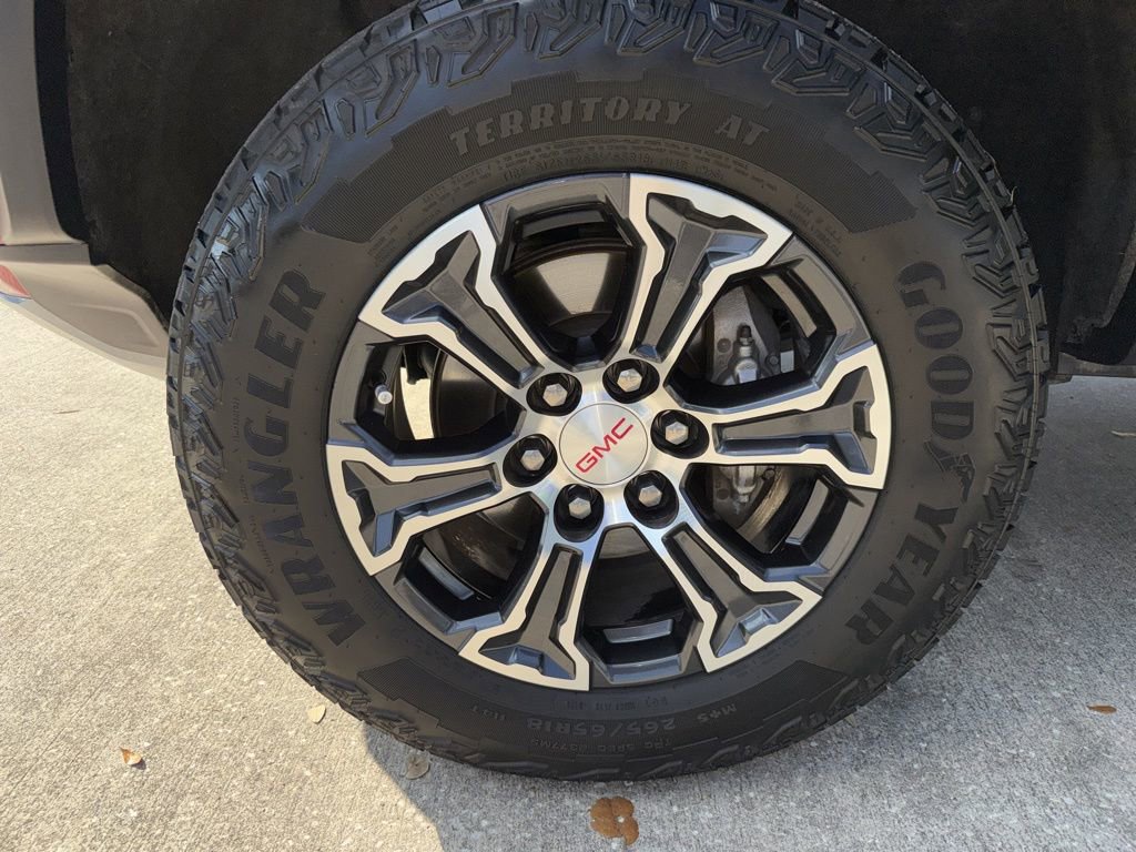 Used 2023 GMC Canyon AT4 w/ AT4 Premium Package image 43