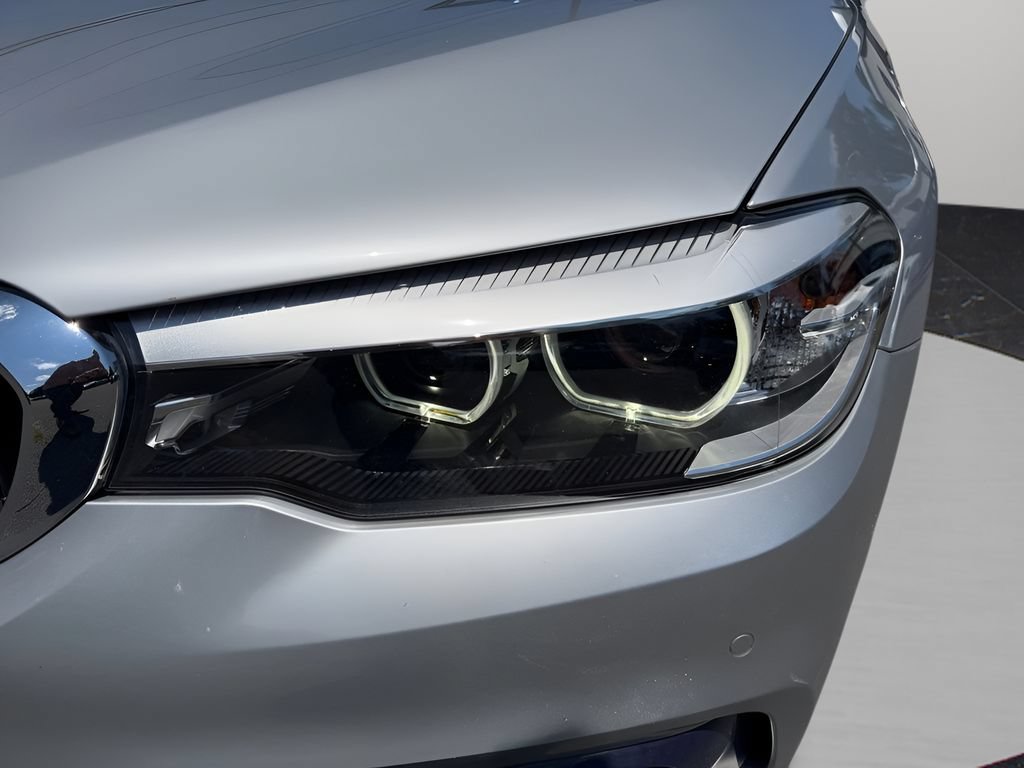 Used 2019 BMW 530e xDrive w/ Convenience Package AWD/4WD image 6