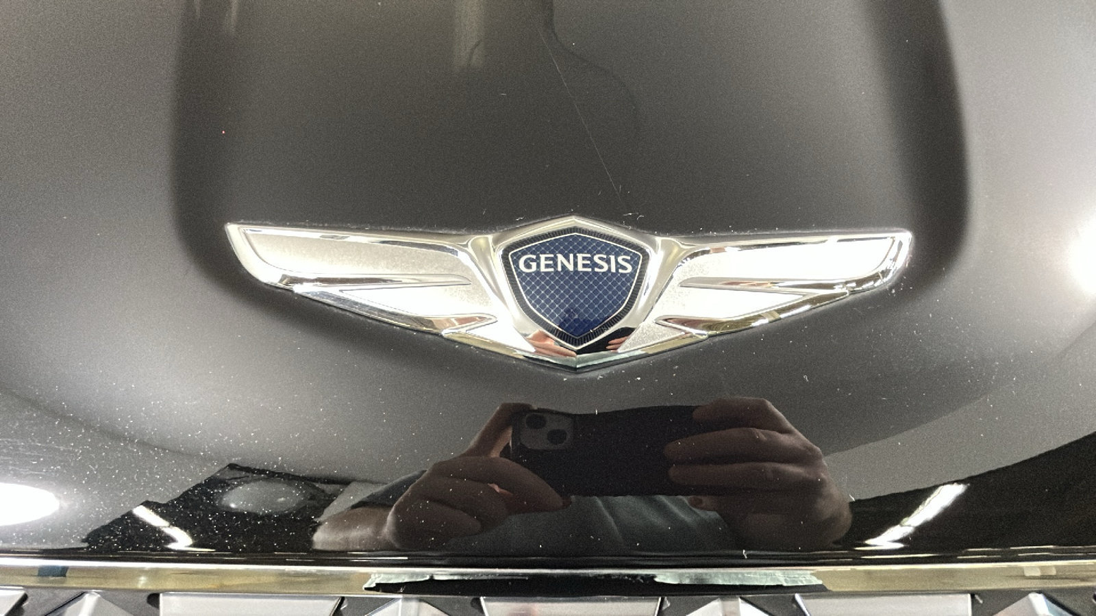 Used 2025 Genesis Electrified GV70 AWD/4WD image 10