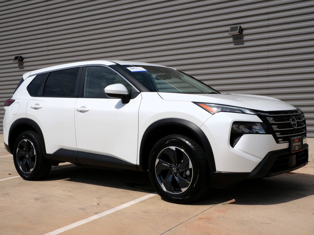 Used 2024 Nissan Rogue SV AWD/4WD image 1