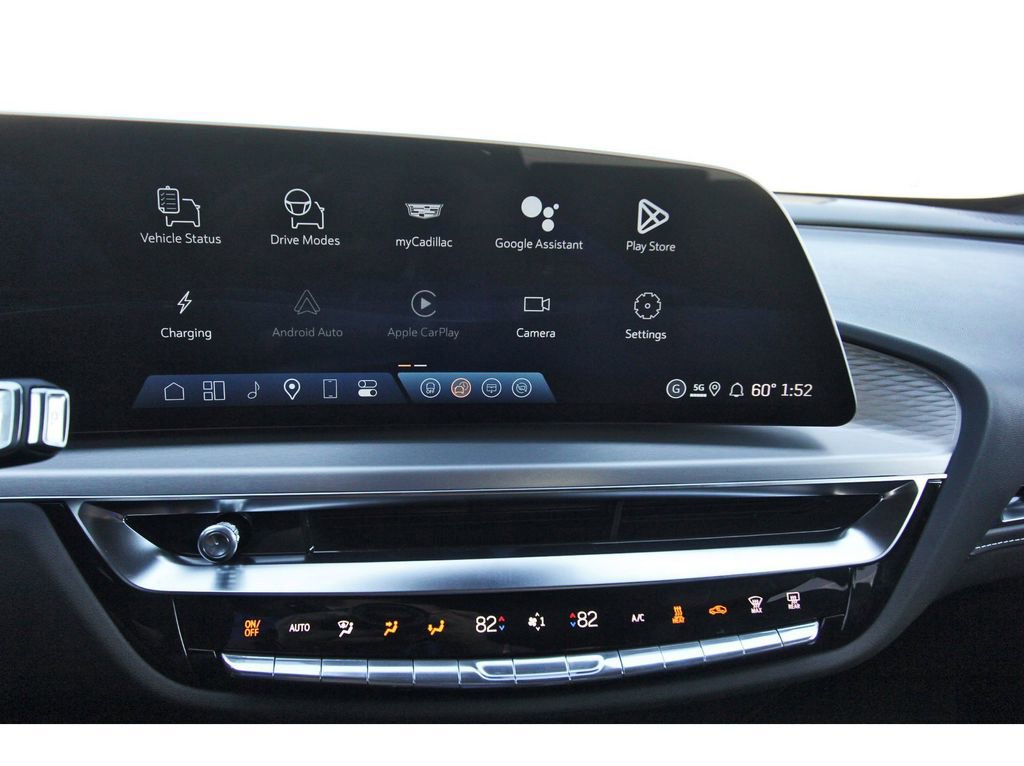 New 2026 Cadillac Lyriq Luxury image 16