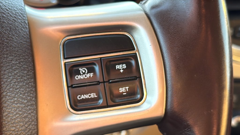 Used 2016 RAM 2500 Laramie AWD/4WD image 12