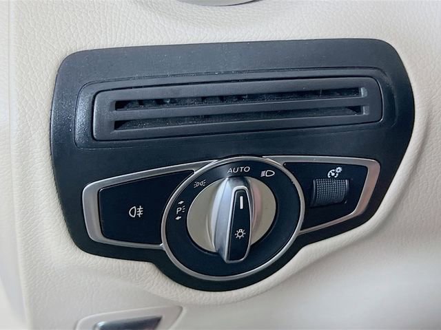 Used 2022 Mercedes-Benz GLC 300 GLC 300 w/ Premium Package Lite image 12