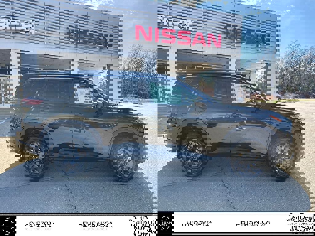 New 2026 Nissan Rogue SV image 7