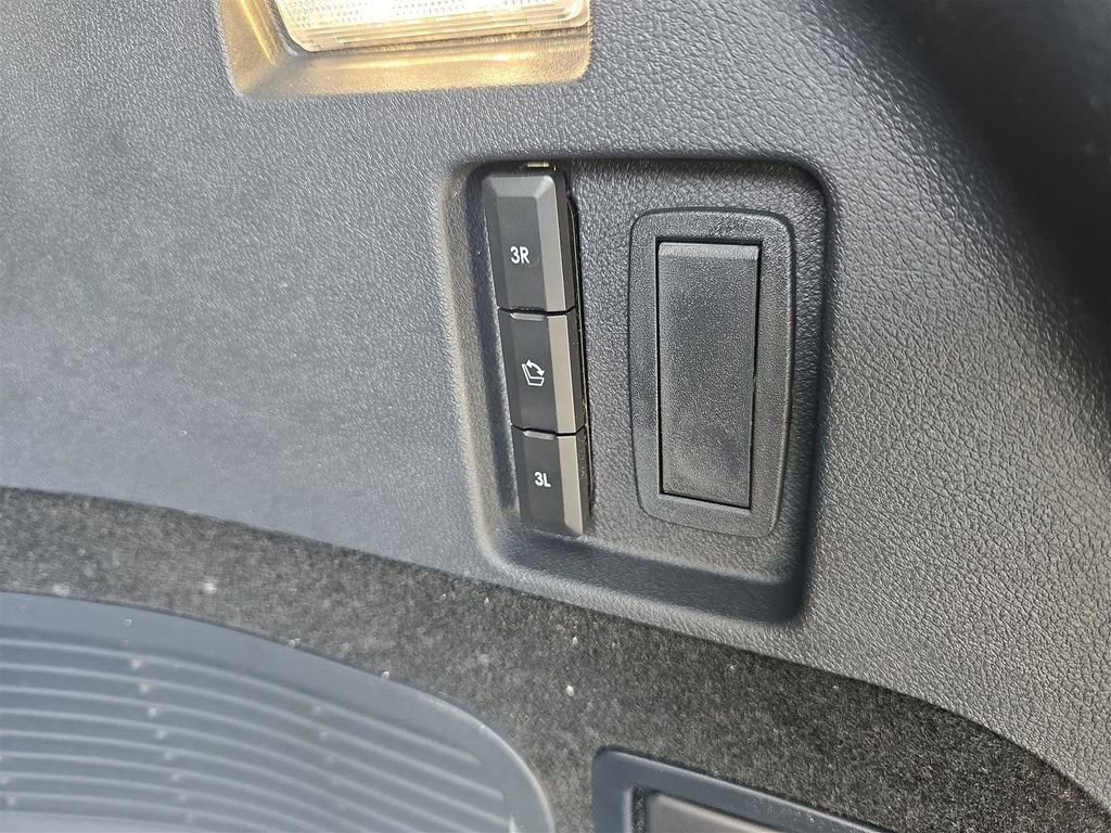 New 2025 Lincoln Aviator 2WD w/ Equipment Group 101A image 30