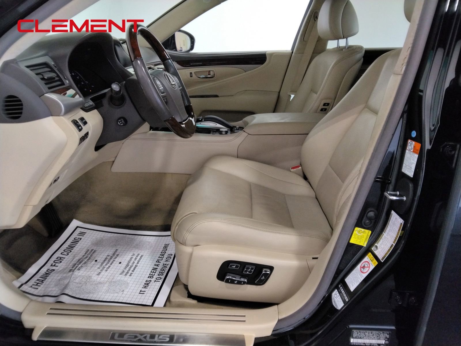 Used 2017 Lexus LS 460 w/ Comfort Package image 34