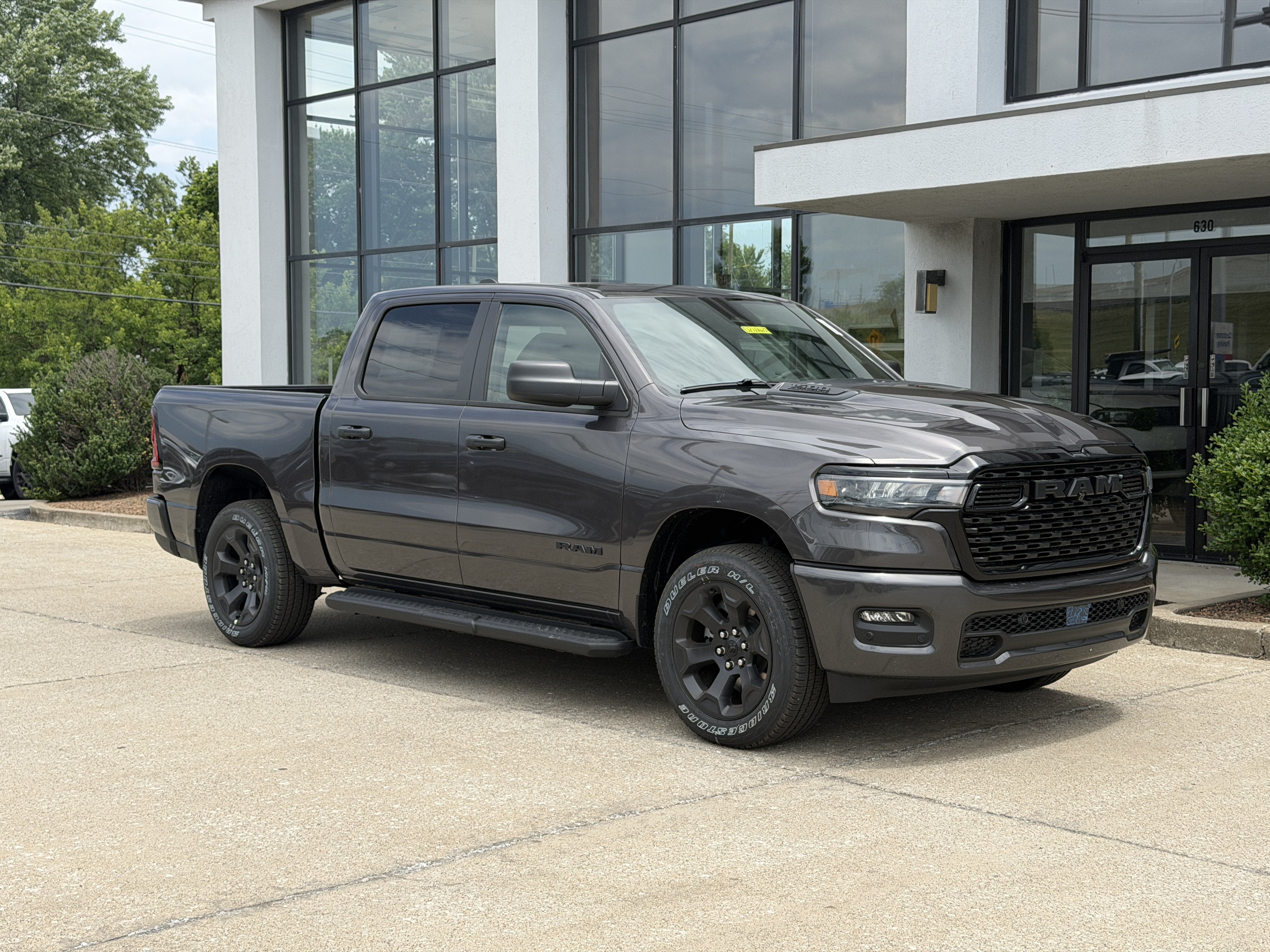 New 2026 RAM 1500 Express AWD/4WD image 2