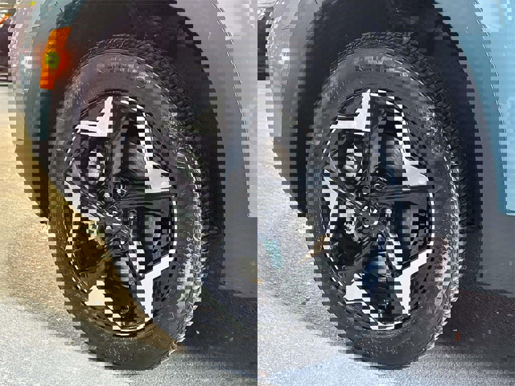 Used 2025 Kia Seltos S image 8