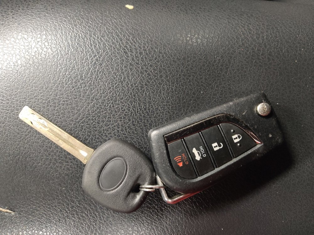 Used 2019 Toyota Camry LE FWD image 32