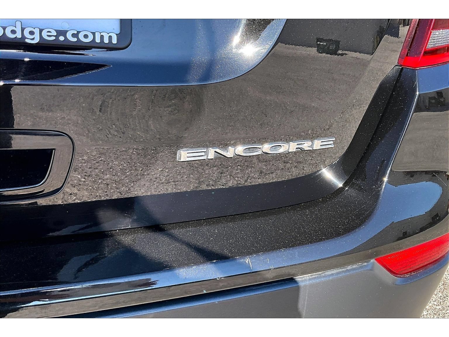 Used 2019 Buick Encore Preferred FWD image 38