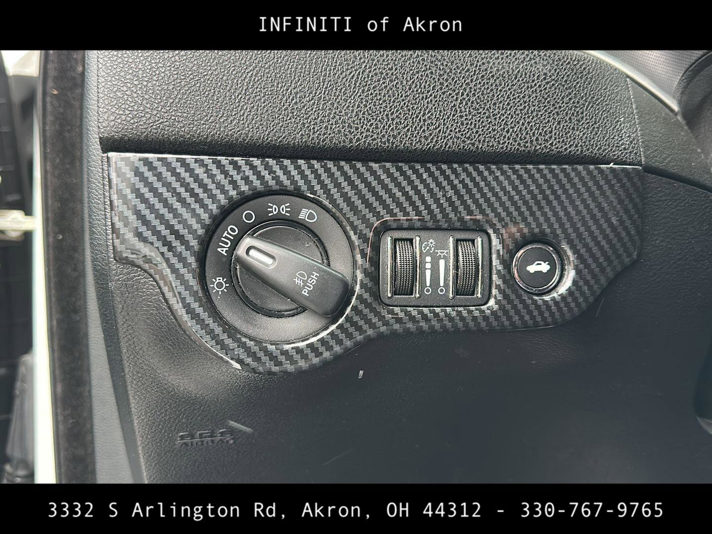 Used 2017 Dodge Charger R/T image 38