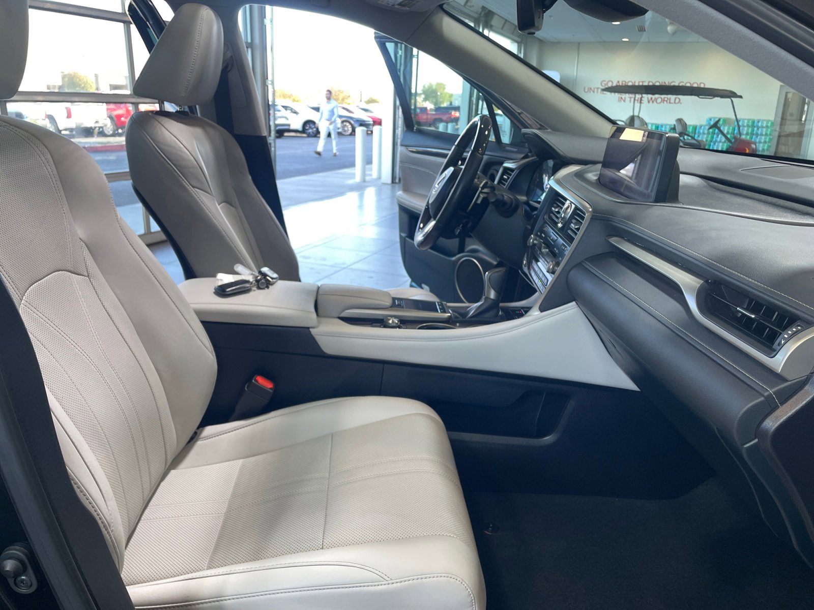 Used 2020 Lexus RX 350 FWD w/ Luxury Package image 19