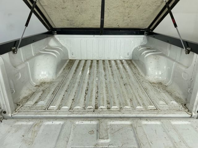 Used 2008 GMC Canyon SLT w/ SLT Preferred Equipment Group image 8