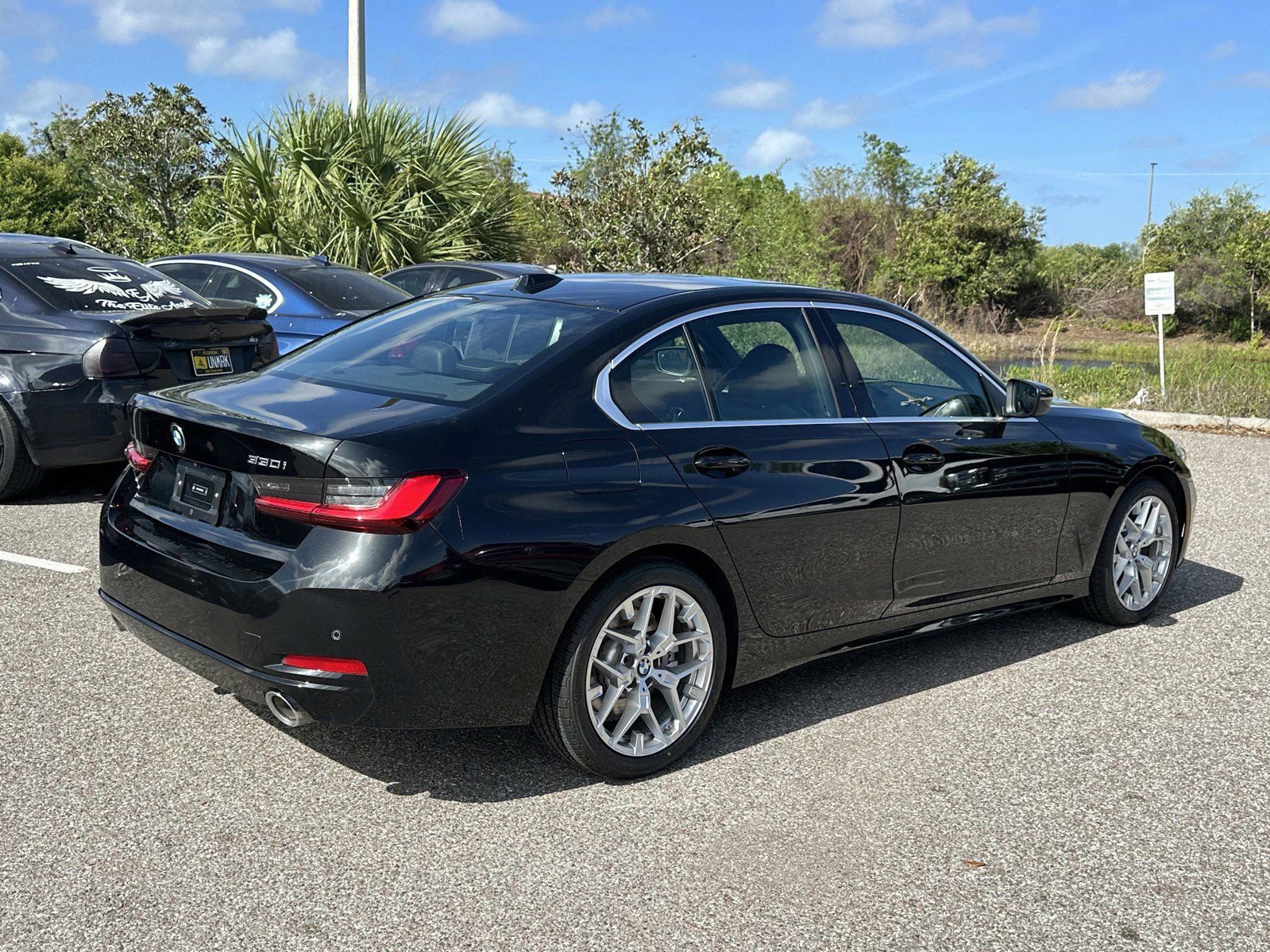 Certified 2025 BMW 330i Sedan RWD image 9