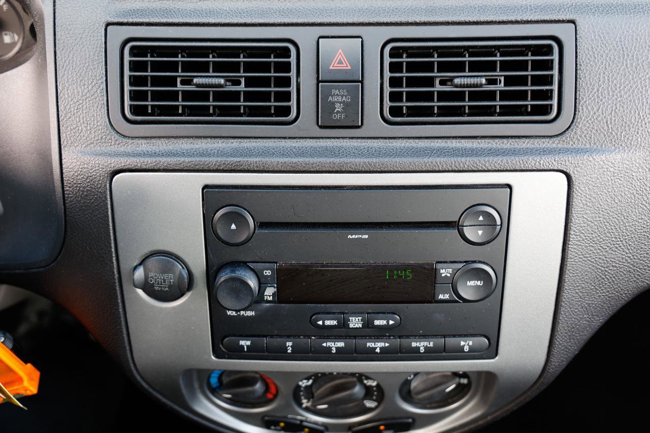Used 2007 Ford Focus S image 32