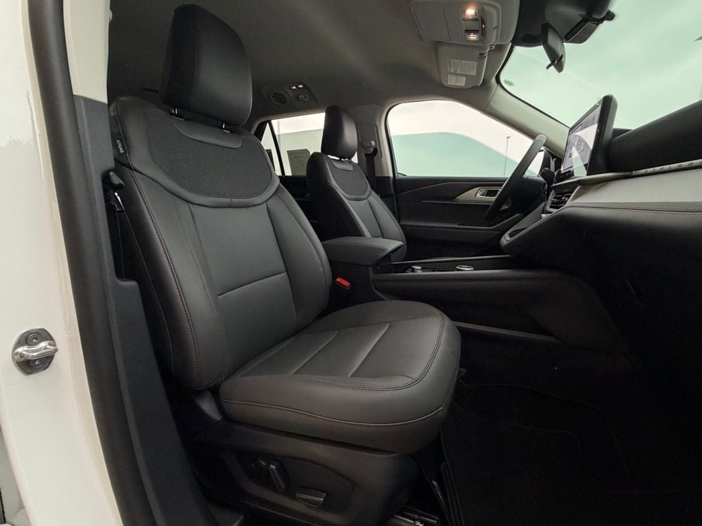New 2026 Ford Explorer Active w/ Active Comfort Package RWD image 20