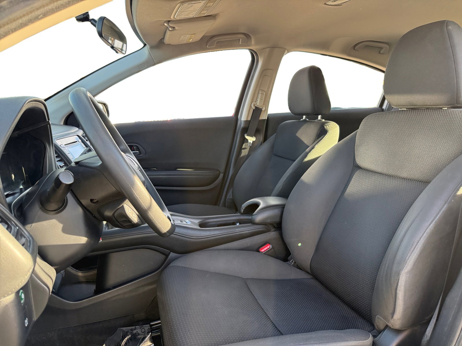 Used 2021 Honda HR-V LX image 9