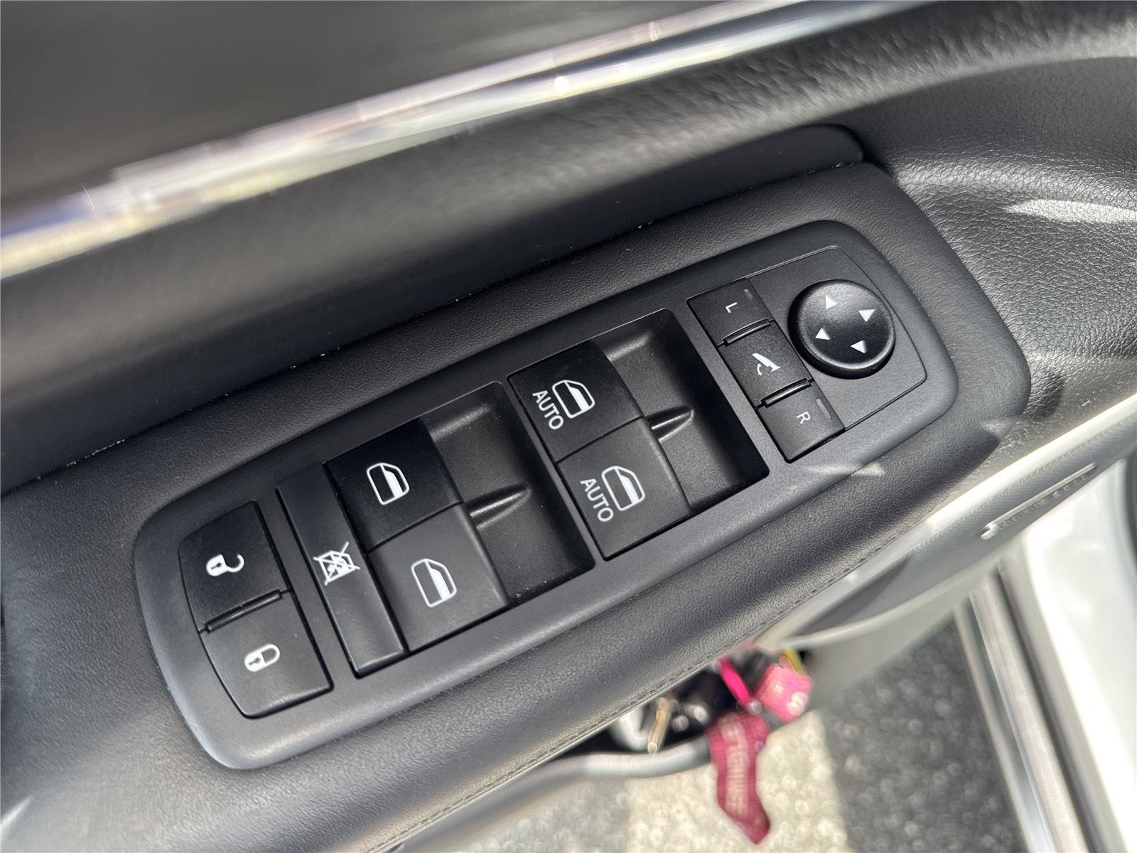 Used 2021 Jeep Grand Cherokee Summit AWD/4WD image 18