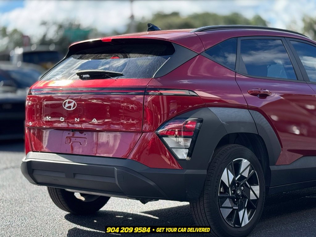 Used 2024 Hyundai Kona SEL FWD image 6