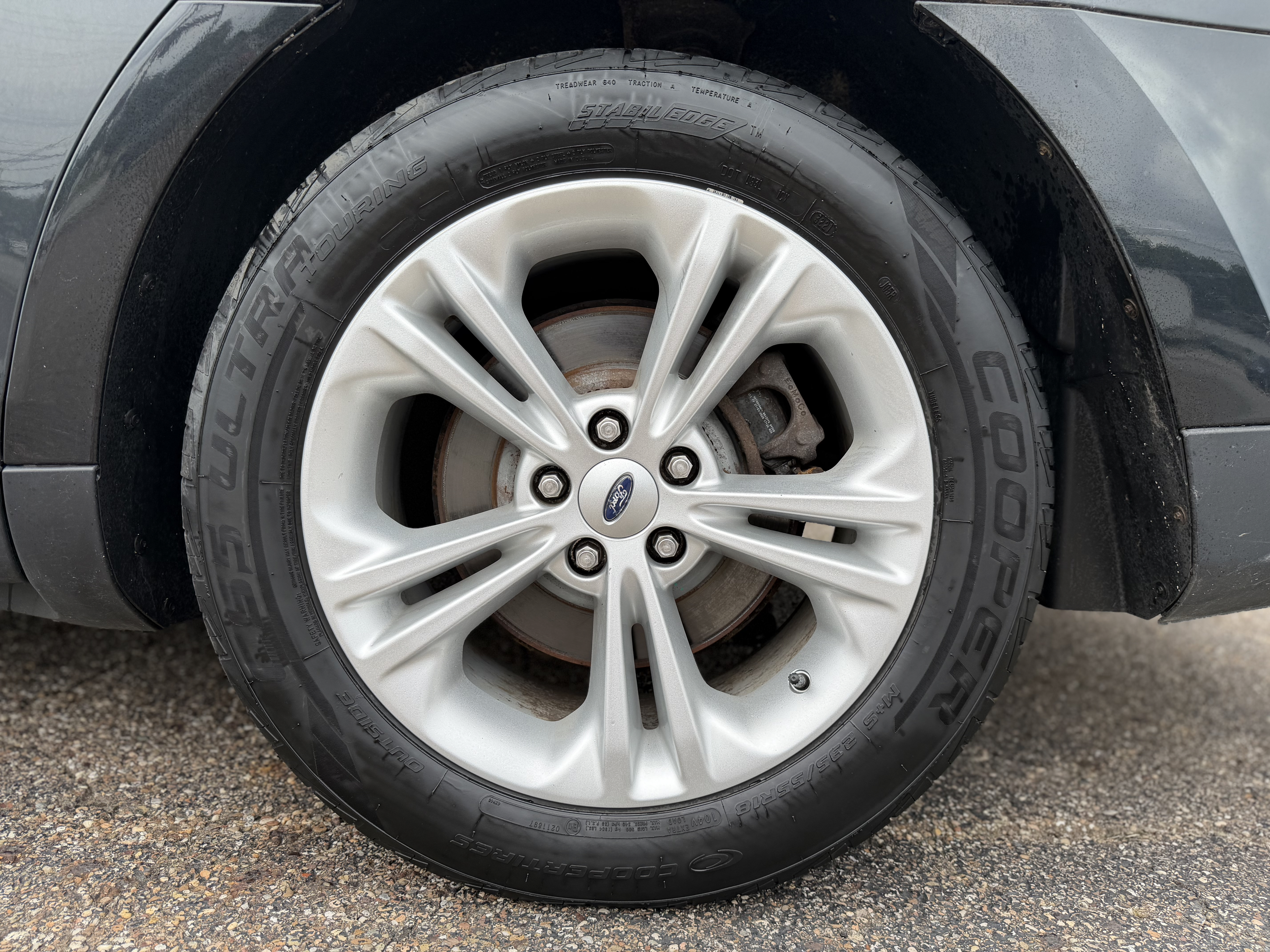 Used 2014 Ford Taurus SEL w/ Equipment Group 201A AWD/4WD image 30