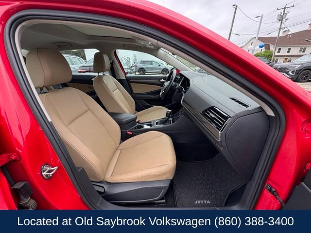 Used 2019 Volkswagen Jetta SEL w/ Cold Weather Package FWD image 24