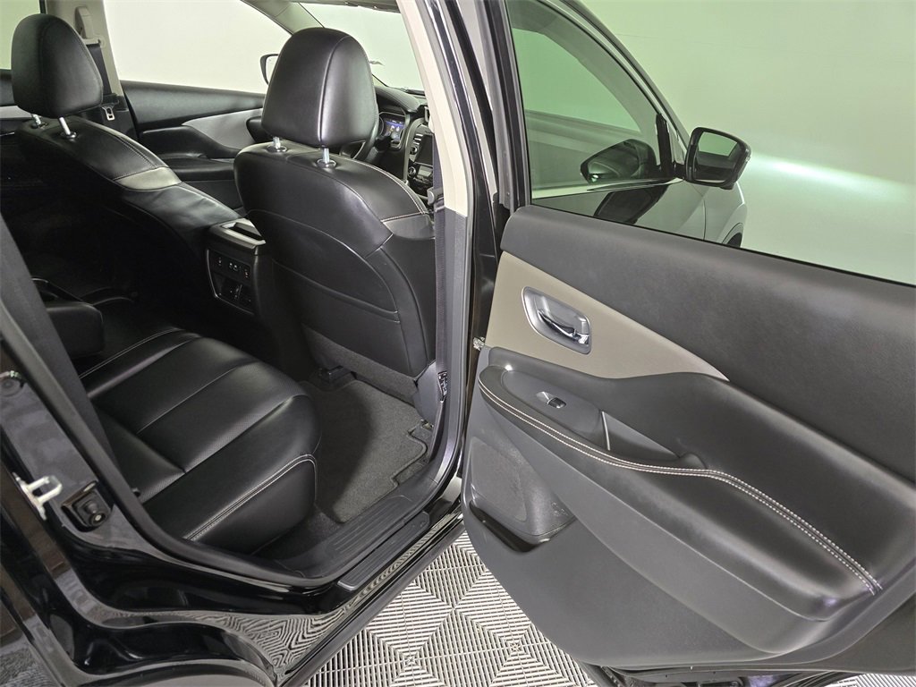 Used 2024 Nissan Murano SL image 14