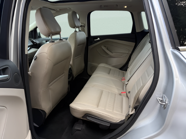 Used 2018 Ford Escape Titanium AWD/4WD image 5