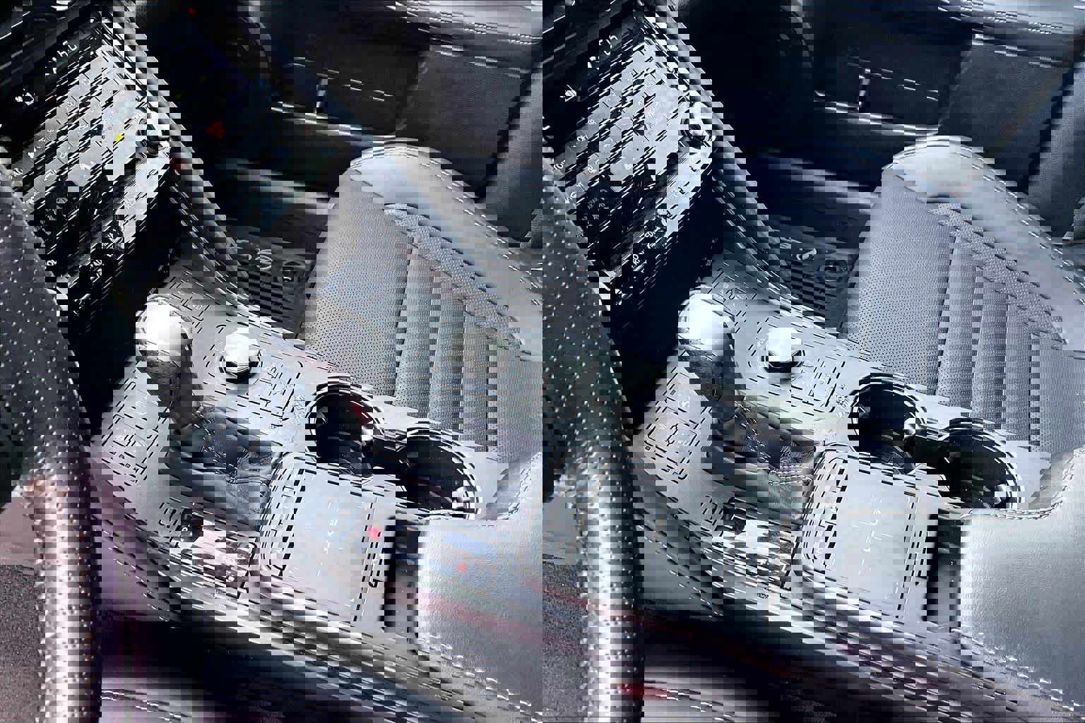 Used 2023 Lexus IS 350 F Sport w/ Navigation Package image 16