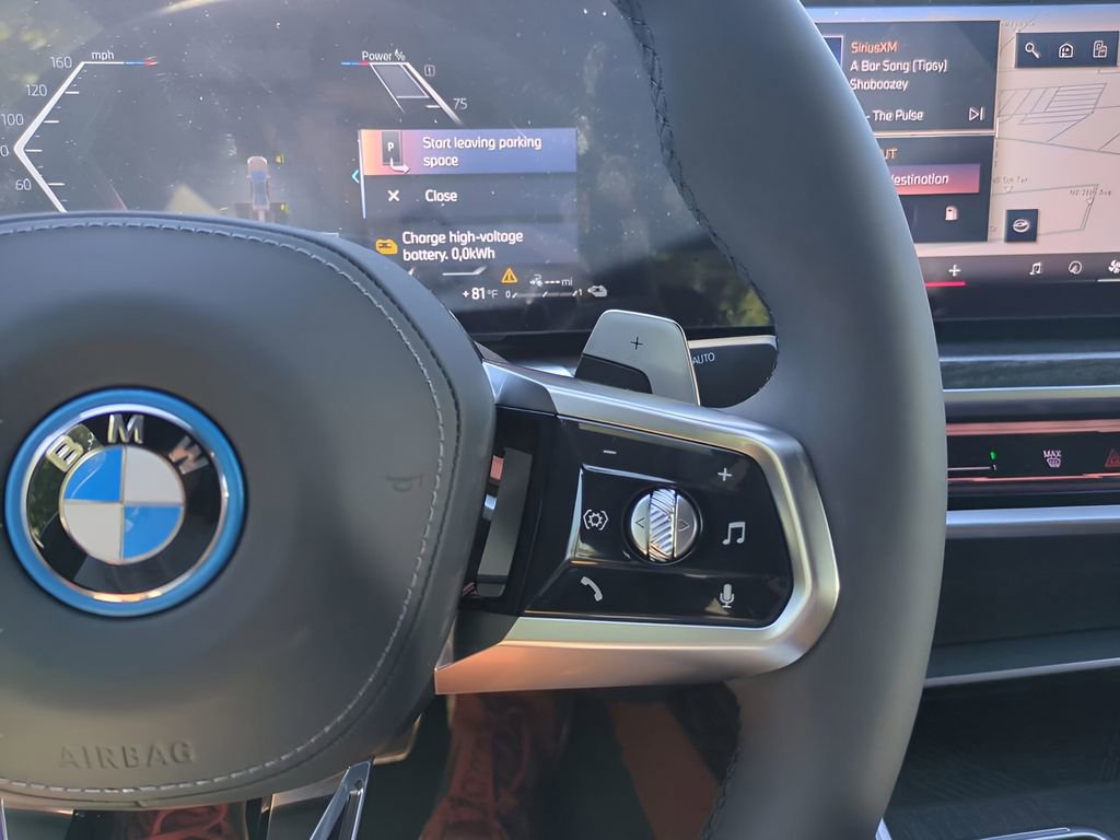 New 2026 BMW 750e xDrive AWD/4WD image 27