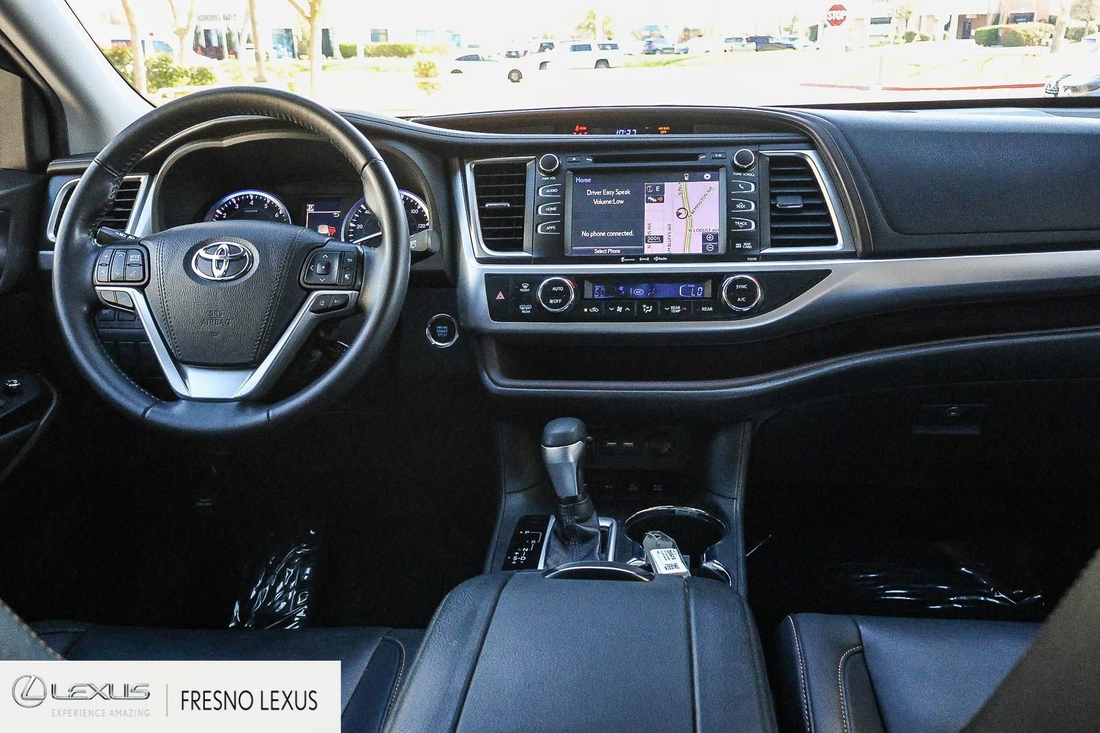 Used 2019 Toyota Highlander XLE w/ Carpet Mat Package (TMS) image 14