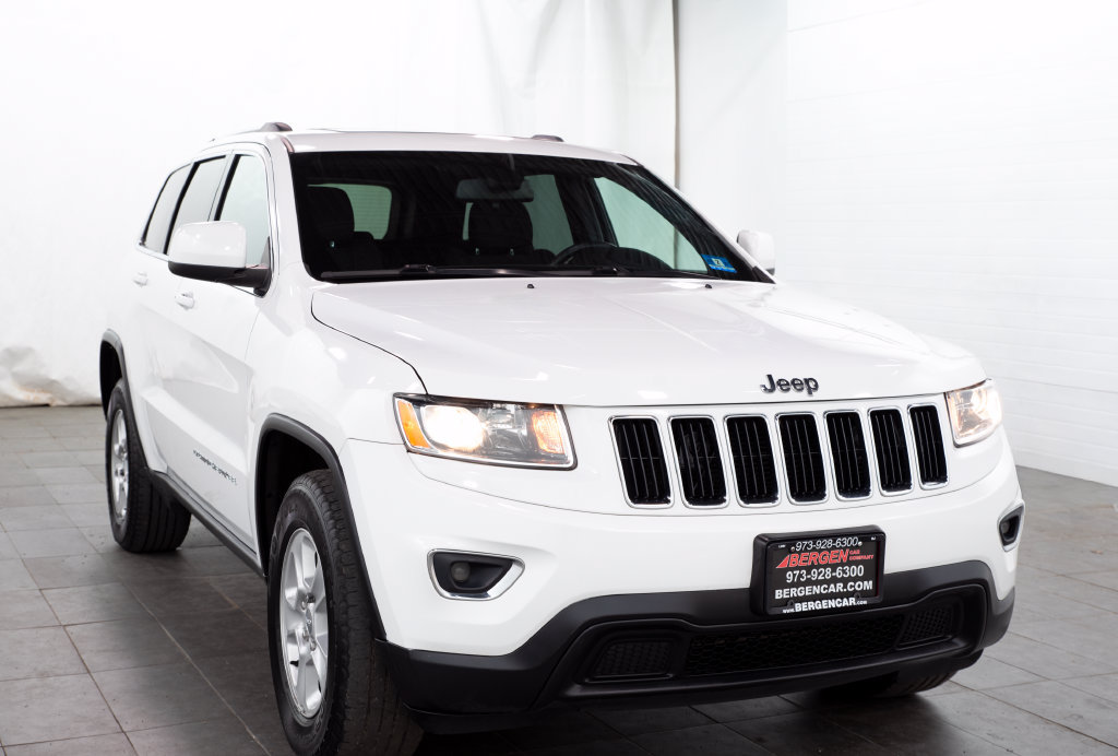 Used 2015 Jeep Grand Cherokee Laredo w/ Quick Order Package 23E AWD/4WD 360° Tour
