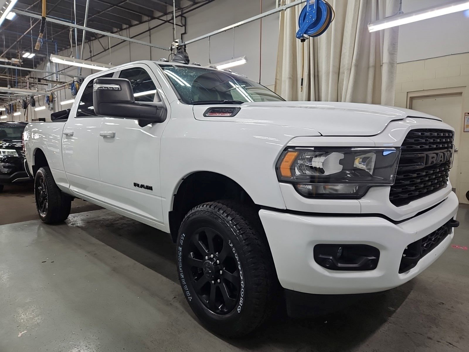Used 2024 RAM 2500 Big Horn w/ Night Edition AWD/4WD image 2