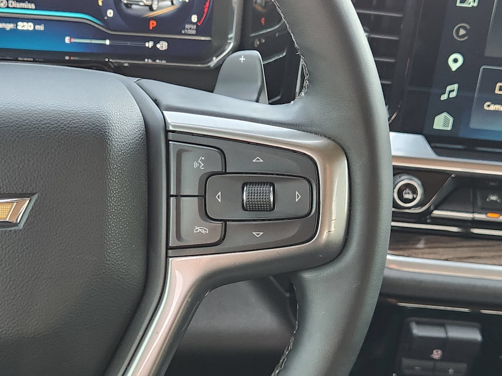 Used 2025 Chevrolet Silverado 1500 LT AWD/4WD image 28