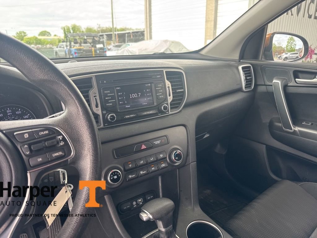 Used 2017 Kia Sportage LX AWD/4WD image 16