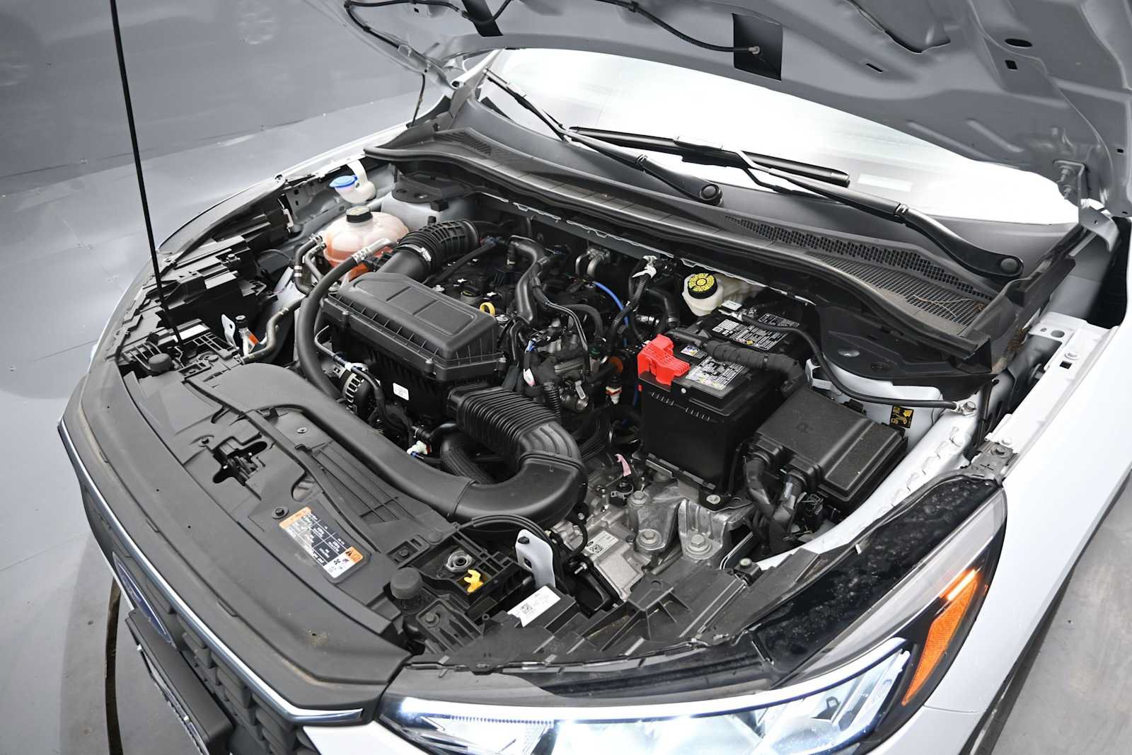 Certified 2025 Ford Escape Active w/ Cold Weather Package FWD image 39